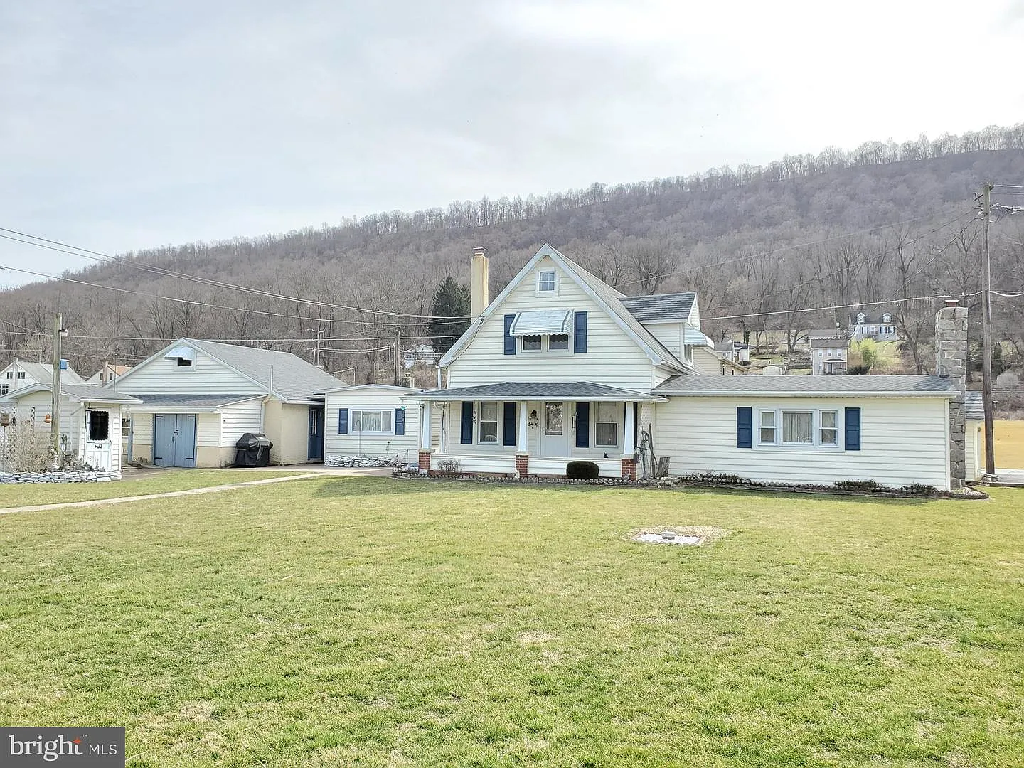 20 Maple Rd photo 1
