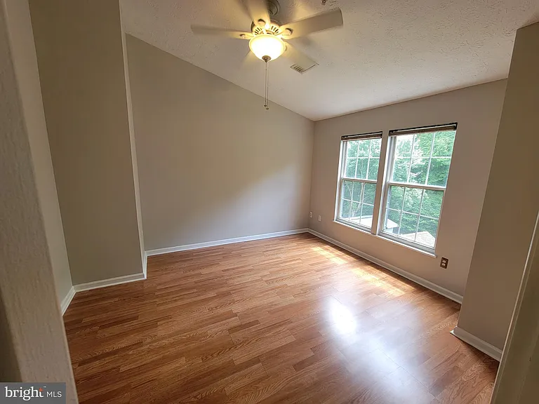 8702 Castlerock Ct — Photo 30
