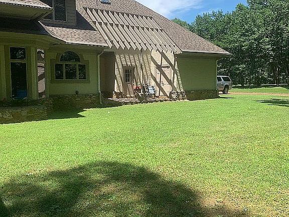 4th image of 8399 Windolyn Cir N