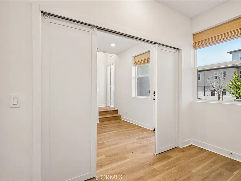 275 Sash — Photo 23