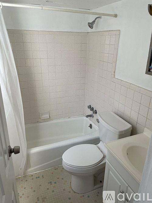2nd image of 9334 Reading Rd #17