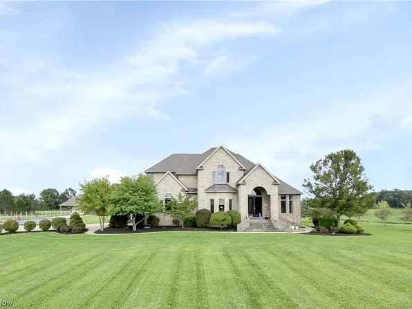 51713 Bates Rd, Wakeman, OH 44889