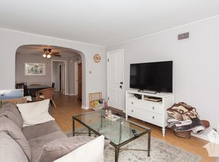 2834 N Racine Ave, Chicago, IL 60657