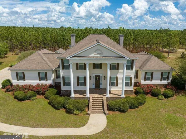 374 Thompson Level Rd, Lyons, GA 30436