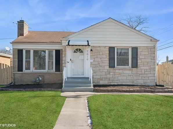 7619 Kedvale Ave, Skokie, IL 60076