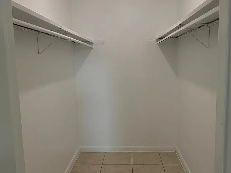 Southern Oaks Apartments — Photo 44