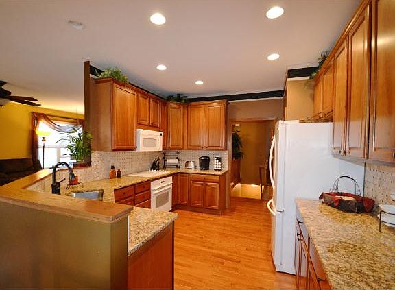 5th image of 7172 Newbury Pl