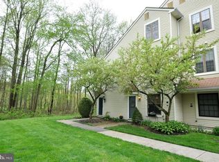 222B Derry Hill Ct, Mount Laurel, NJ 08054