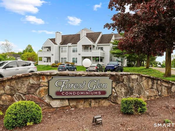 1 Forest Glen Circle #9, Middletown, CT 06457