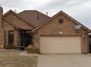1117 NE 11th St, Moore, OK 73160