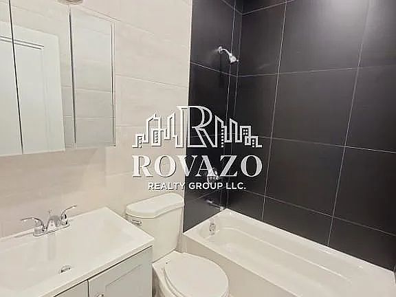 5th image of 535 Hawthorne Ave APT 203