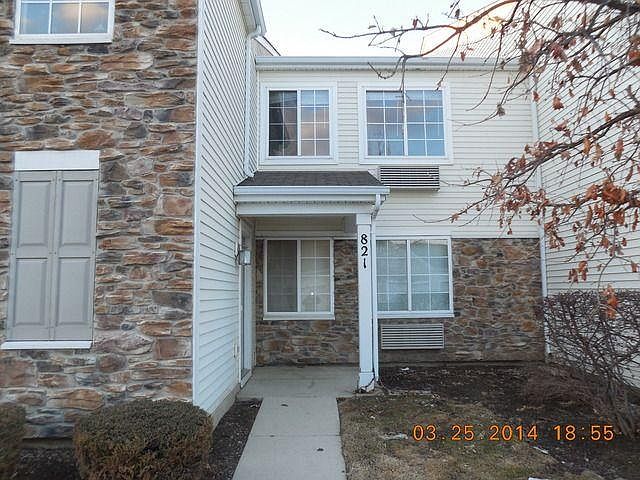 1st image of 821 Silverstone Dr #821