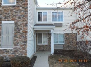 821 Silverstone Dr #821, Carpentersville, IL 60110