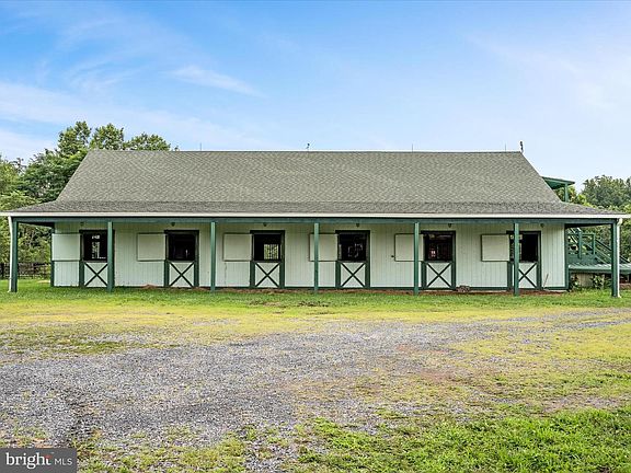 4th image of 3959 Cobbler Mountain Rd