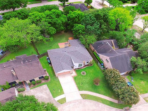 2nd image of 12411 Caren Ct