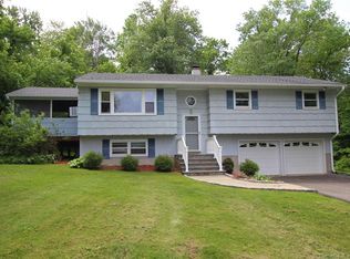 10 Rodline Rd, Danbury, CT 06811