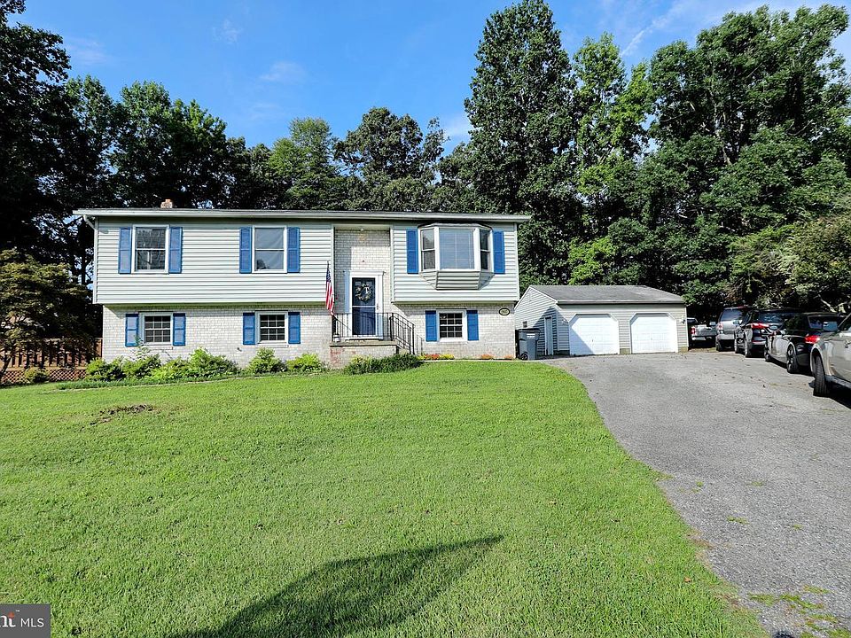 1st image of 29617 Esser Ct