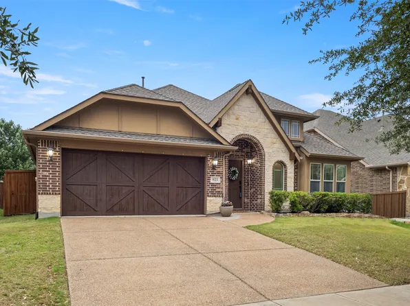 925 Lighthouse Ln, Aubrey, TX 76227