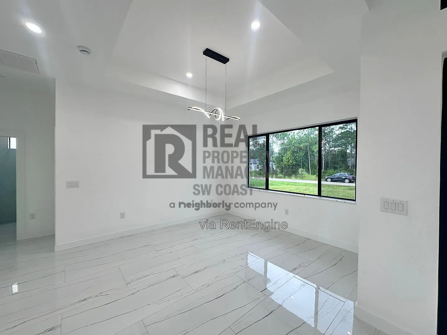3 bed, 2.0 bath, 1650 sqft, $1,700 — Photo 2