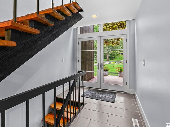 4th image of 3056 Armbrust Dr