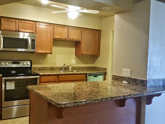 3rd image of 3033 E Dahlia Dr
