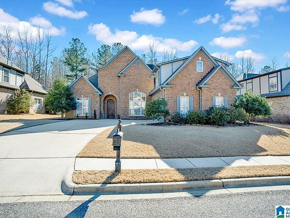 3rd image of 249 Macallan Dr