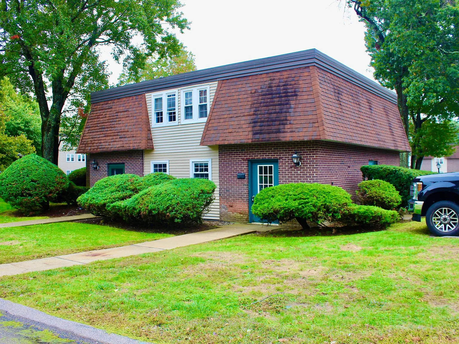 2 bed, 1.5 bath, 1000 sqft, $2,450 — Photo 1