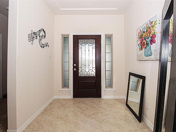 2nd image of 1816 Outpost Creek Ln