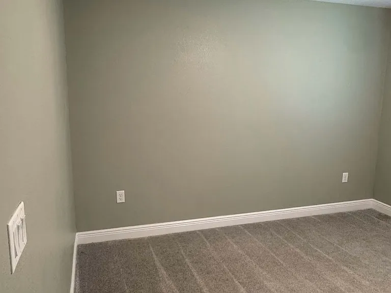 172 Linder Dr — Photo 31