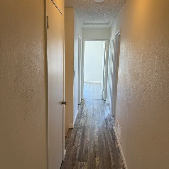 131 Glasgow Way — Photo 53