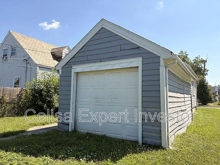 3926 Avondale Dr — Photo 9