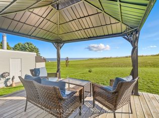 15 Bluffs Rd, Clarington, ON L1B1A3