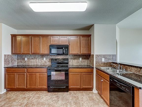 2nd image of 3221 Emory Oak Way