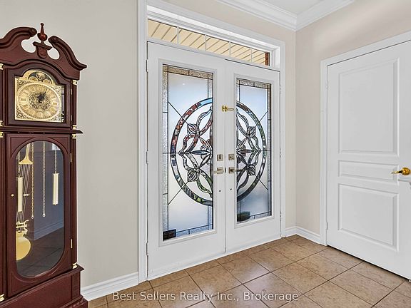 3rd image of 61 Braith Cres