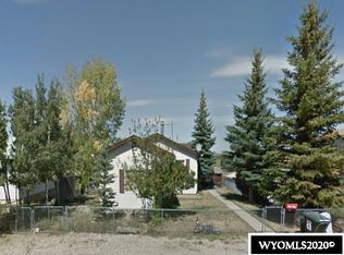 1006 W Rochester St, Saratoga, WY 82331