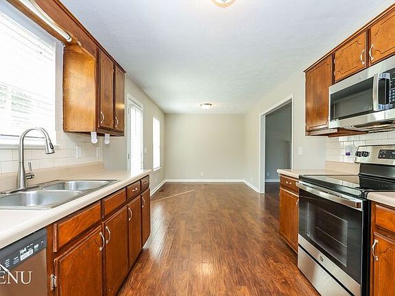 5th image of 1195 Portree Ct