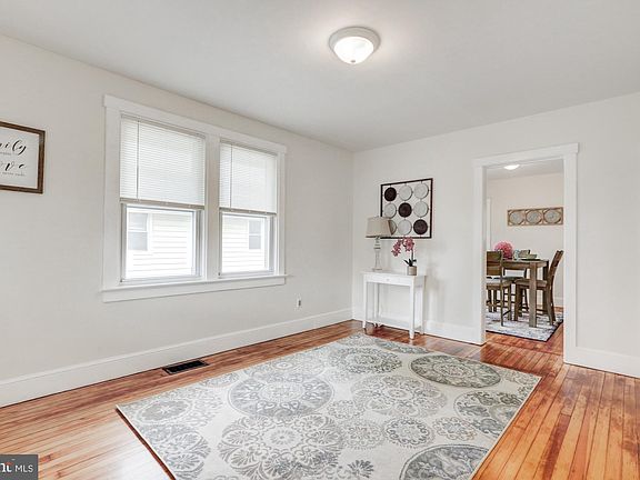 5th image of 103 Lindberg Ave