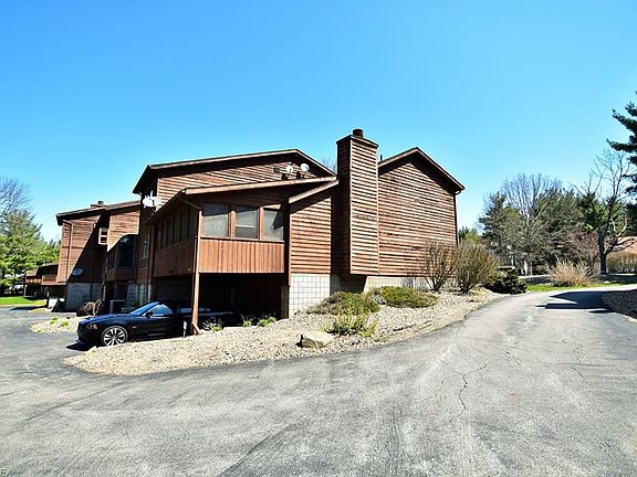 2nd image of 4472 Devonshire Dr #A
