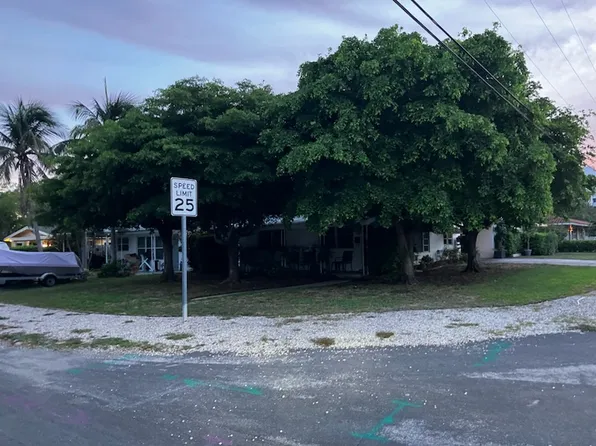 239 NE 24th Ave, Pompano Beach, FL 33062