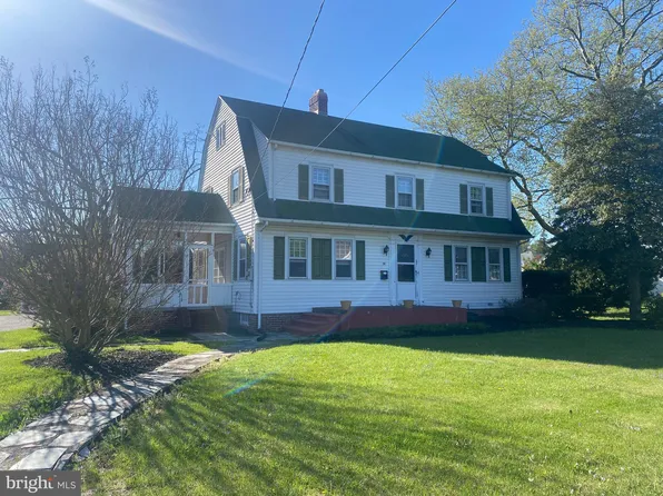 34 Elmwood Ave, Vineland, NJ 08360