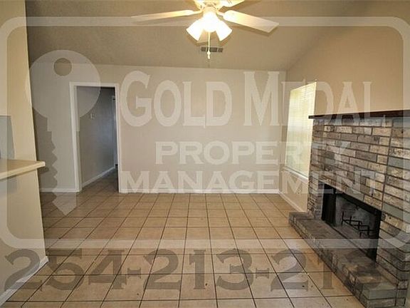 2nd image of 4801 Cedarhill Cir Unit B