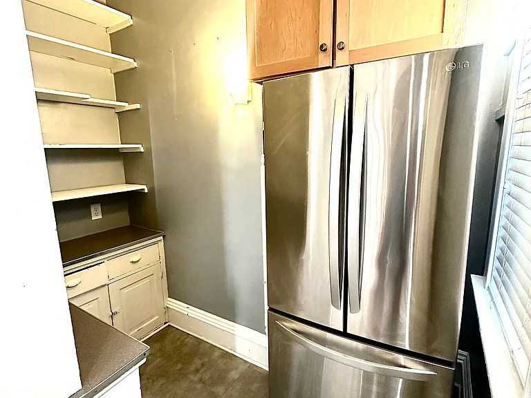 618 E Otjen St — Photo 5