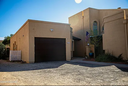 4417 W Pyracantha Dr Photo 1