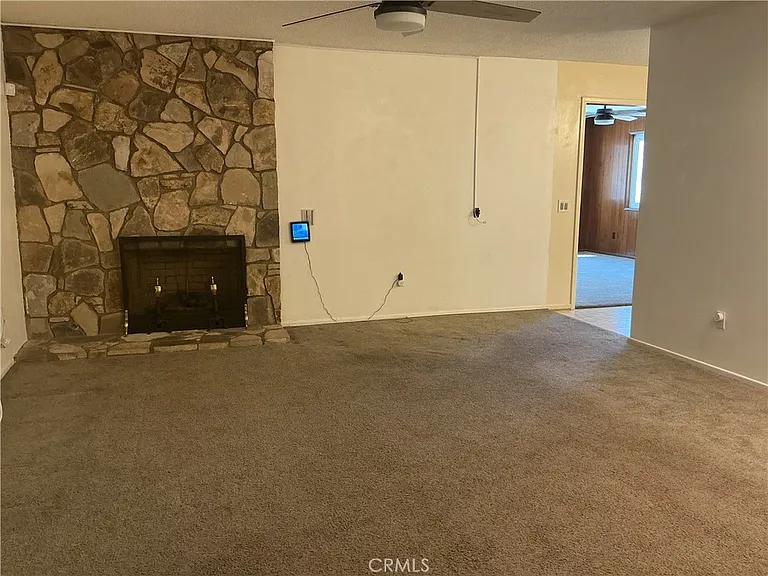 6585 Shannon Rd — Photo 10