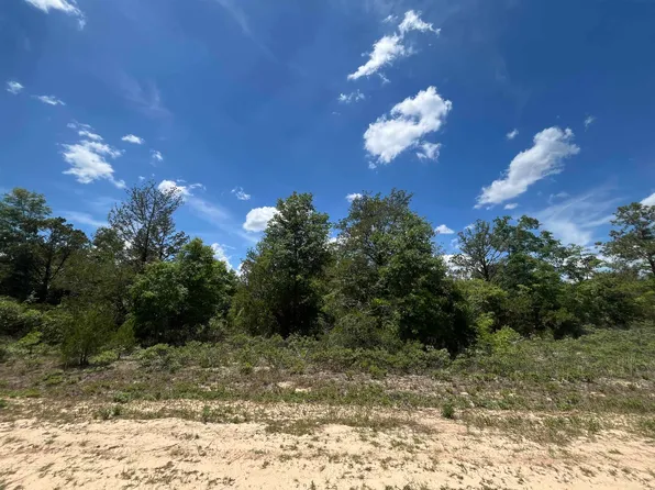 Magnolia Ln, Marianna, FL 32448