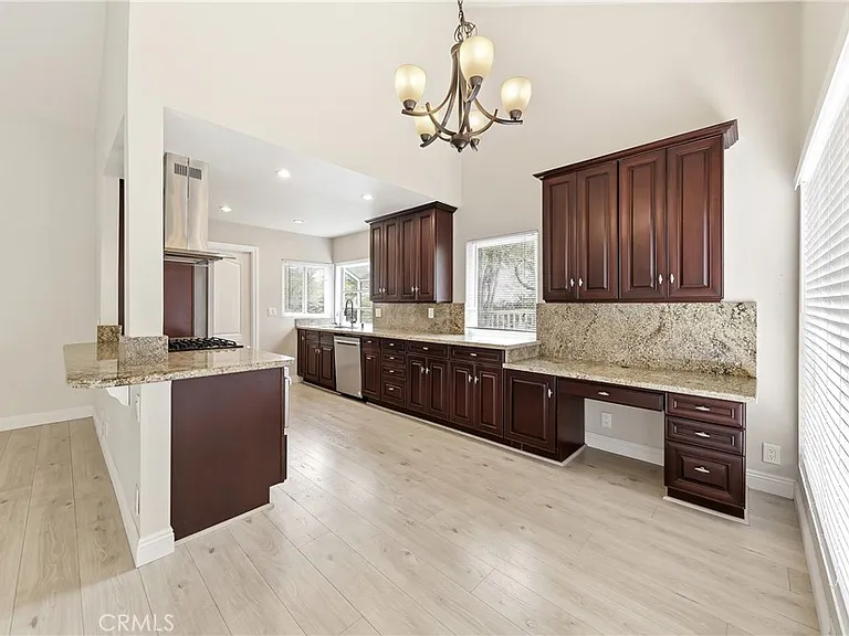 62 Willow Tree Ln — Photo 5