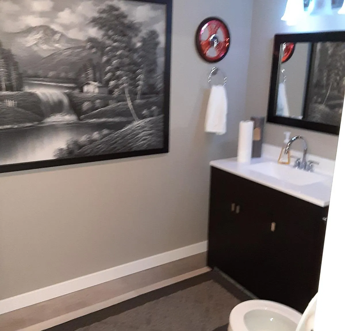 4 bed, 1.5 bath, 1600 sqft, $2,700 — Photo 4