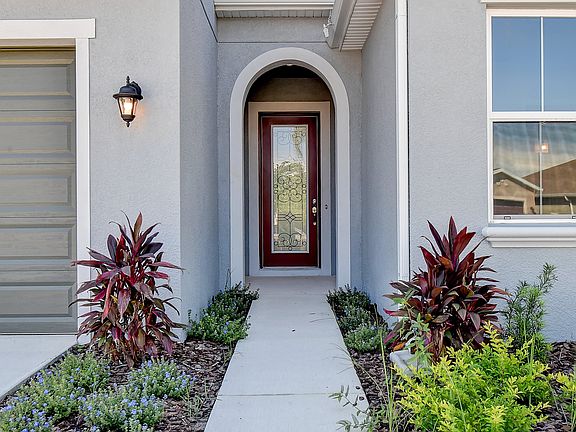 3rd image of 17923 Woodland View Dr