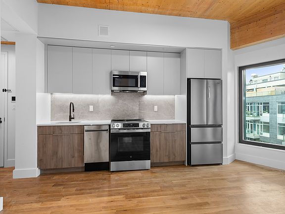 3rd image of 80 Ainslie St #401