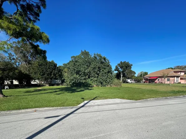 6967 3rd Street, Jupiter, FL 33458